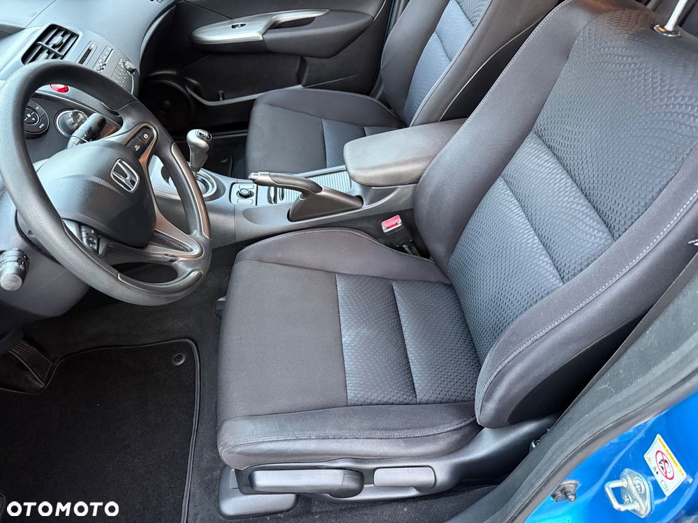 Honda Civic 1.4 i-VTEC Comfort - 27