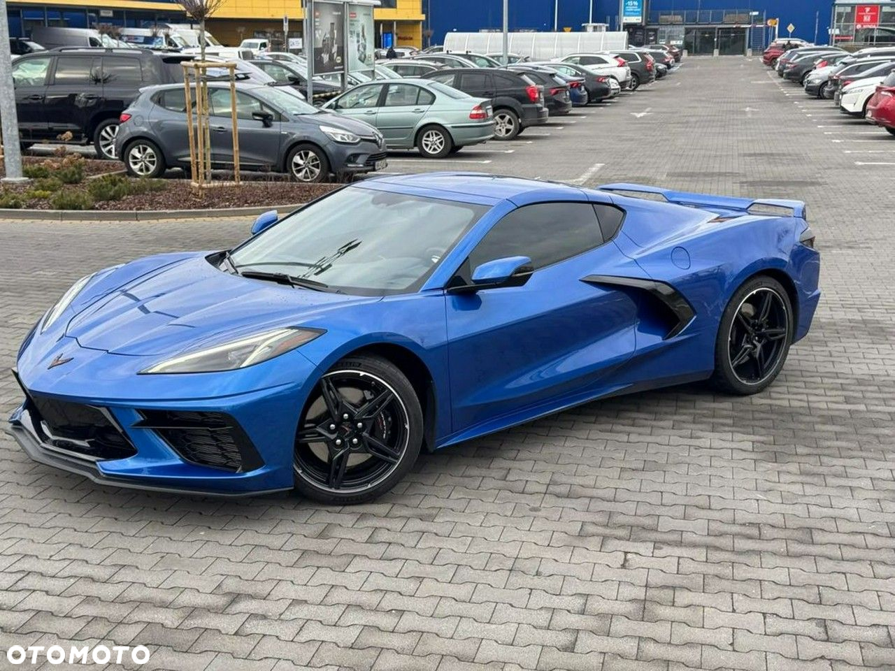 Chevrolet Corvette - 6