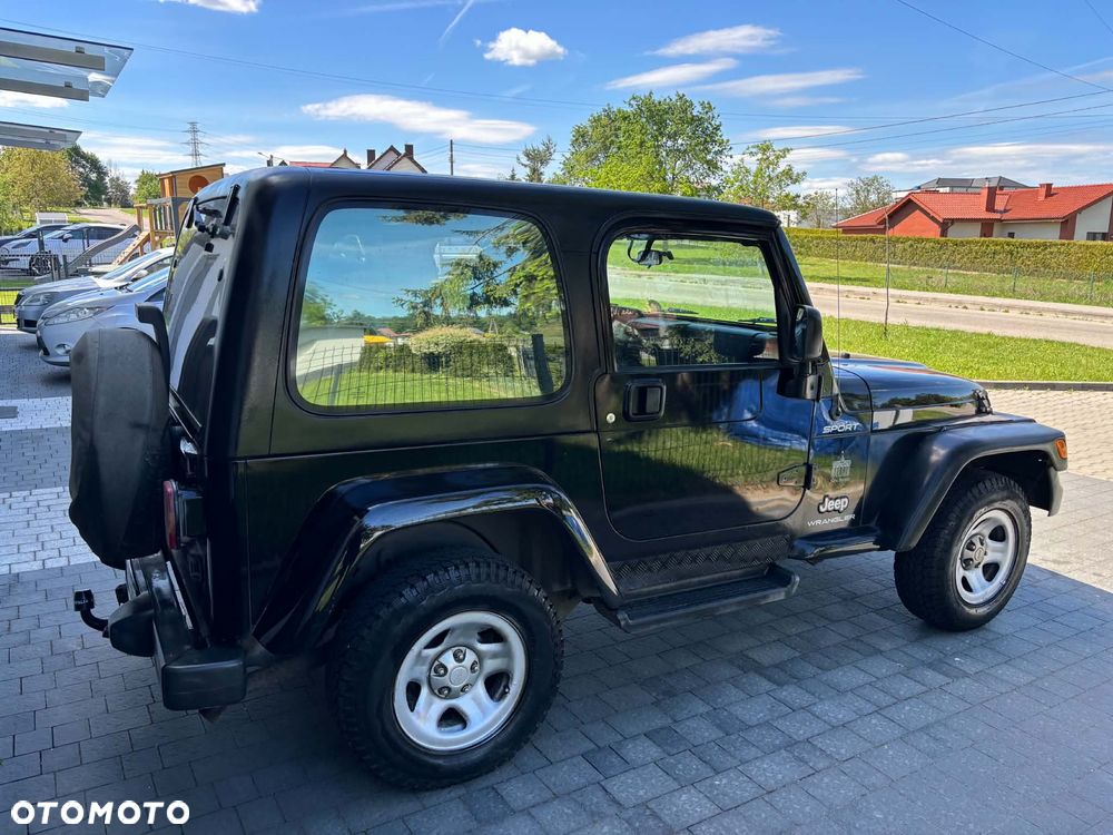 Jeep Wrangler - 13