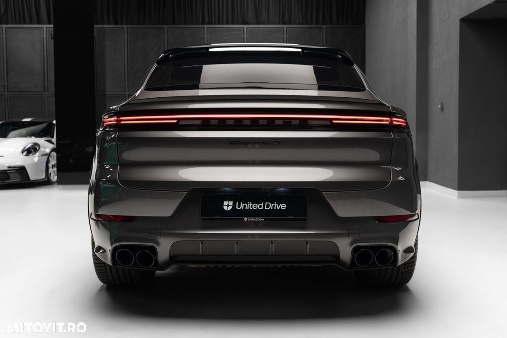 Porsche Cayenne Coupe S E-Hybrid Tiptronic S - 38