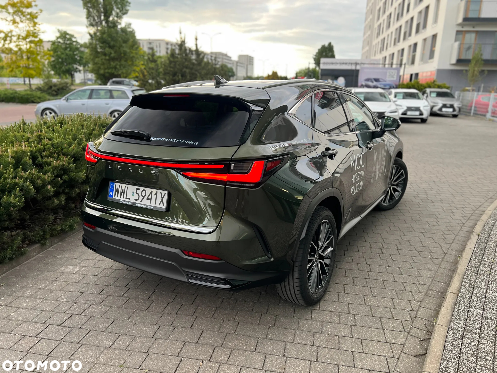 Lexus NX 450h+ Omotenashi AWD - 9