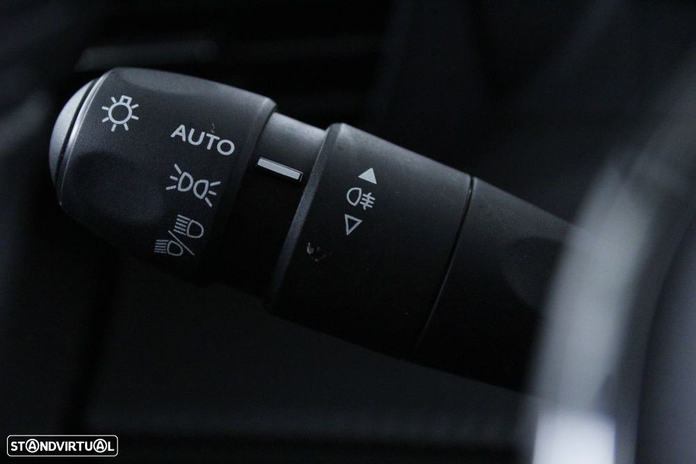 Peugeot 2008 1.2 PureTech Active - 25