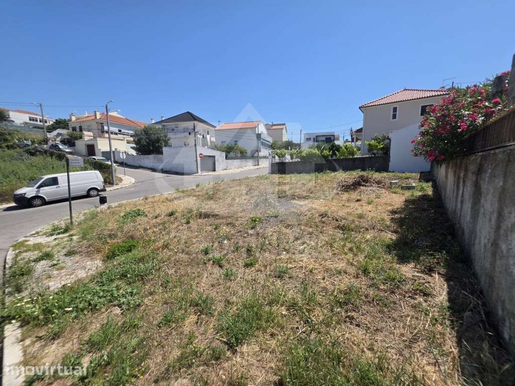 Terreno urbano com 283 m² na Portela da Azóia, Santa Iria de Azóia - Grande imagem: 4/7