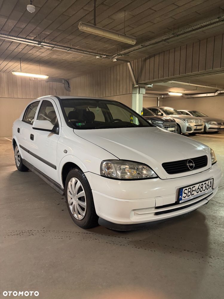 Opel Astra 1.4 GL / Club - 1