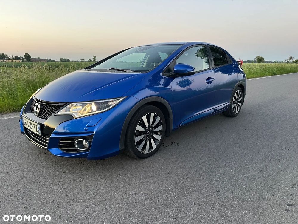 Honda Civic 1.6 i-DTEC Executive Black Edition - 1