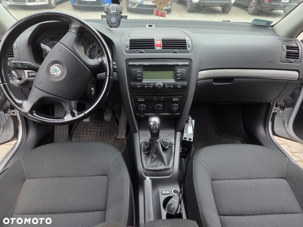 Skoda Octavia - 8