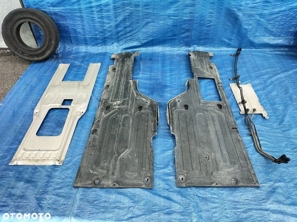 OSŁONA PŁYTA PODWOZIA LEWA PRAWA TERMICZNA PRZEWÓD PRZEWODY CHŁODNICA PALIWA KOMPLET 9X23-112C29-CA JAGUAR XF X250 3.0D