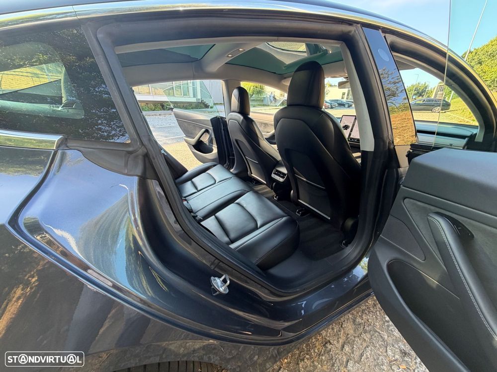 Tesla Model 3 Long Range AWD Dual Motor — fotografia 7