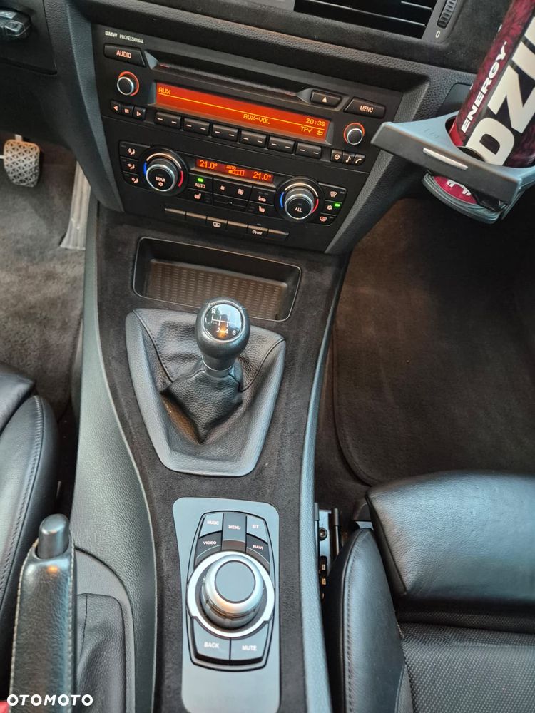 BMW Seria 3 320i - 30