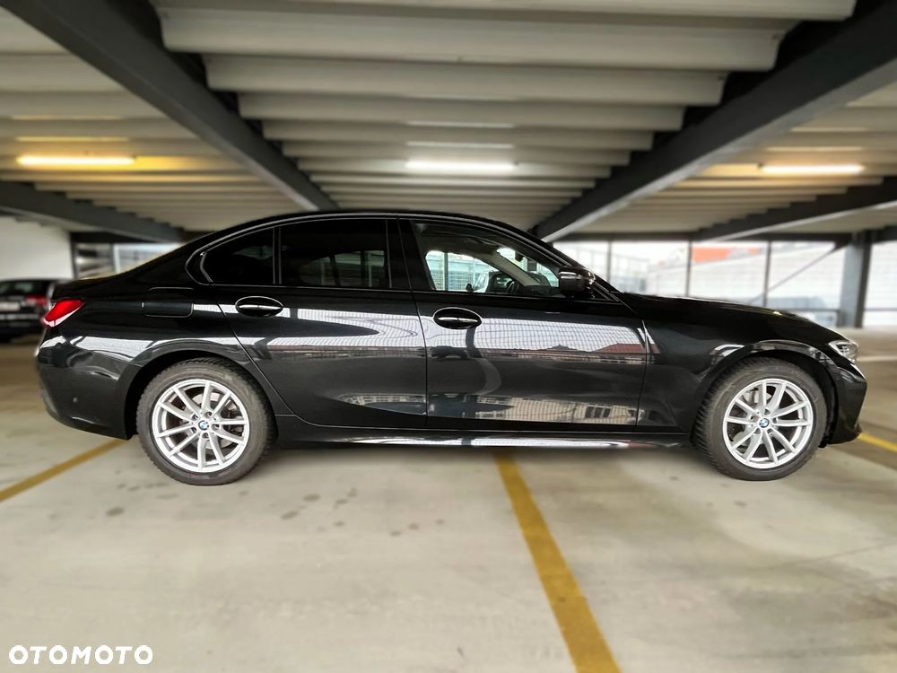 BMW Seria 3 320d xDrive Advantage - 15