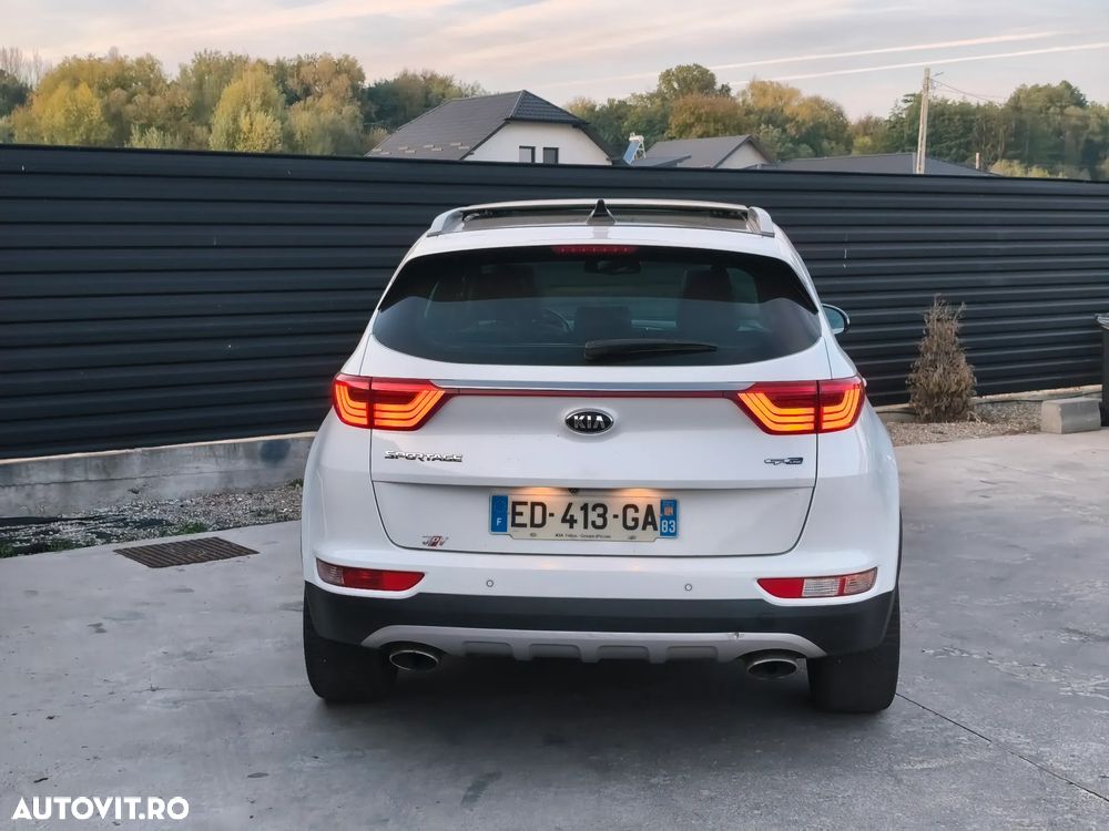 Kia Sportage 2.0 CRDI 4WD Dream-Team Edition - 4