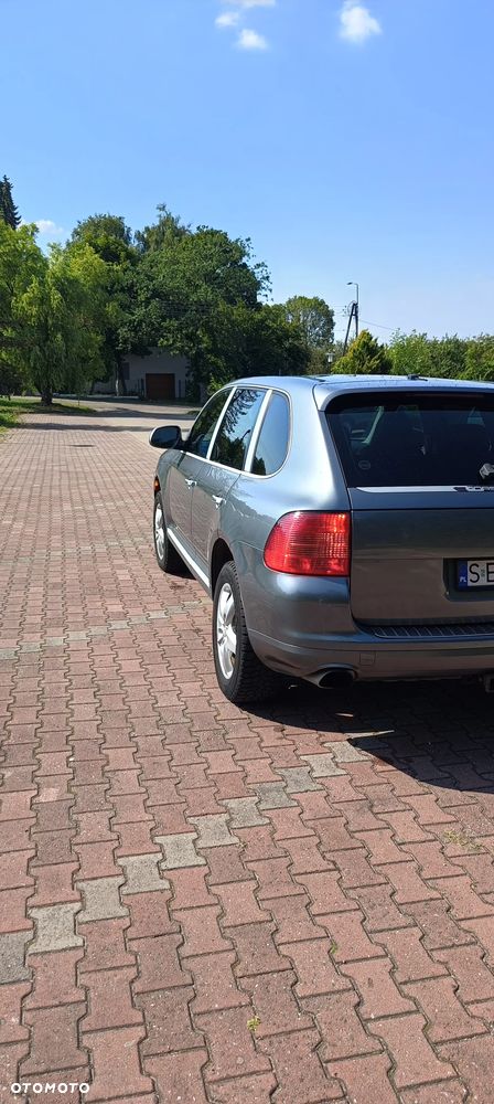 Porsche Cayenne - 9
