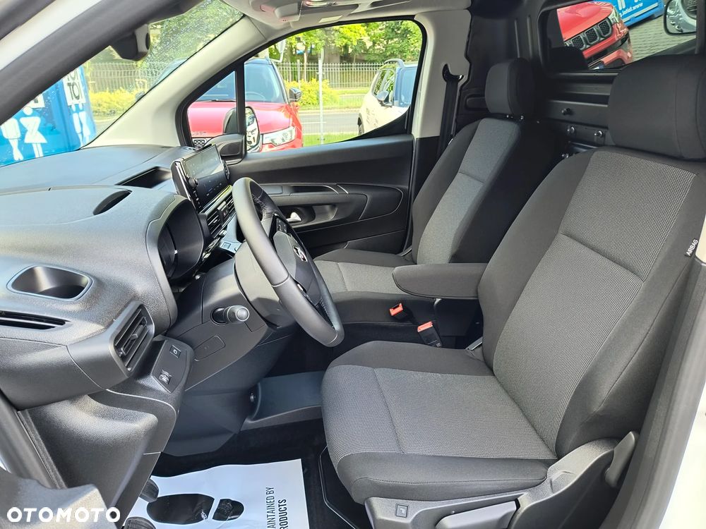 Opel COMBO - 11
