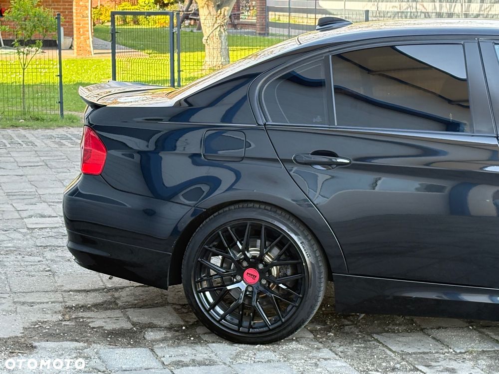 BMW Seria 3 318d - 4
