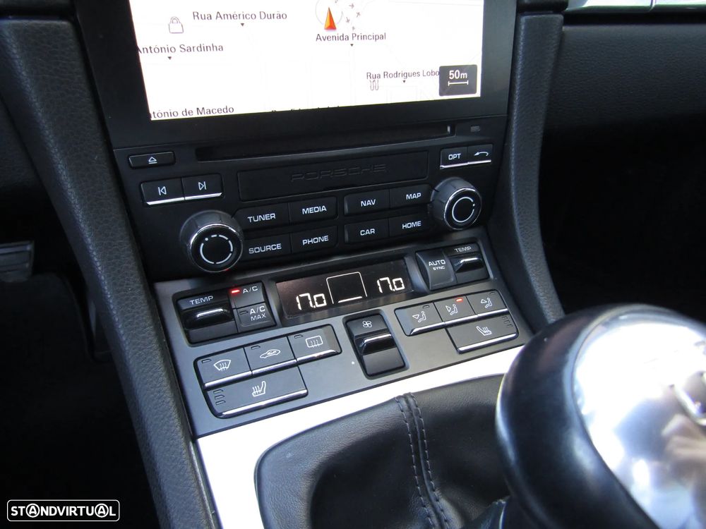 Porsche 718 Boxster 2.0T - 17