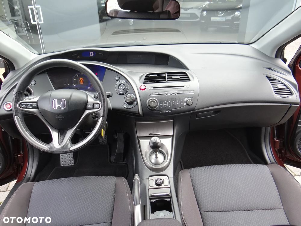Honda Civic 1.4 i-VTEC Comfort - 26