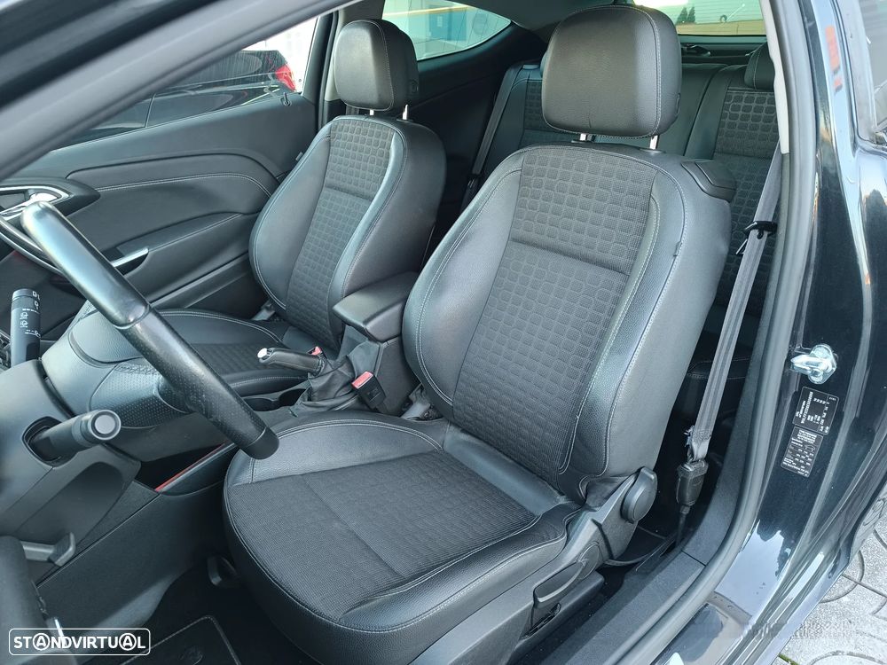Opel Astra GTC 1.7 CDTi S/S - 12