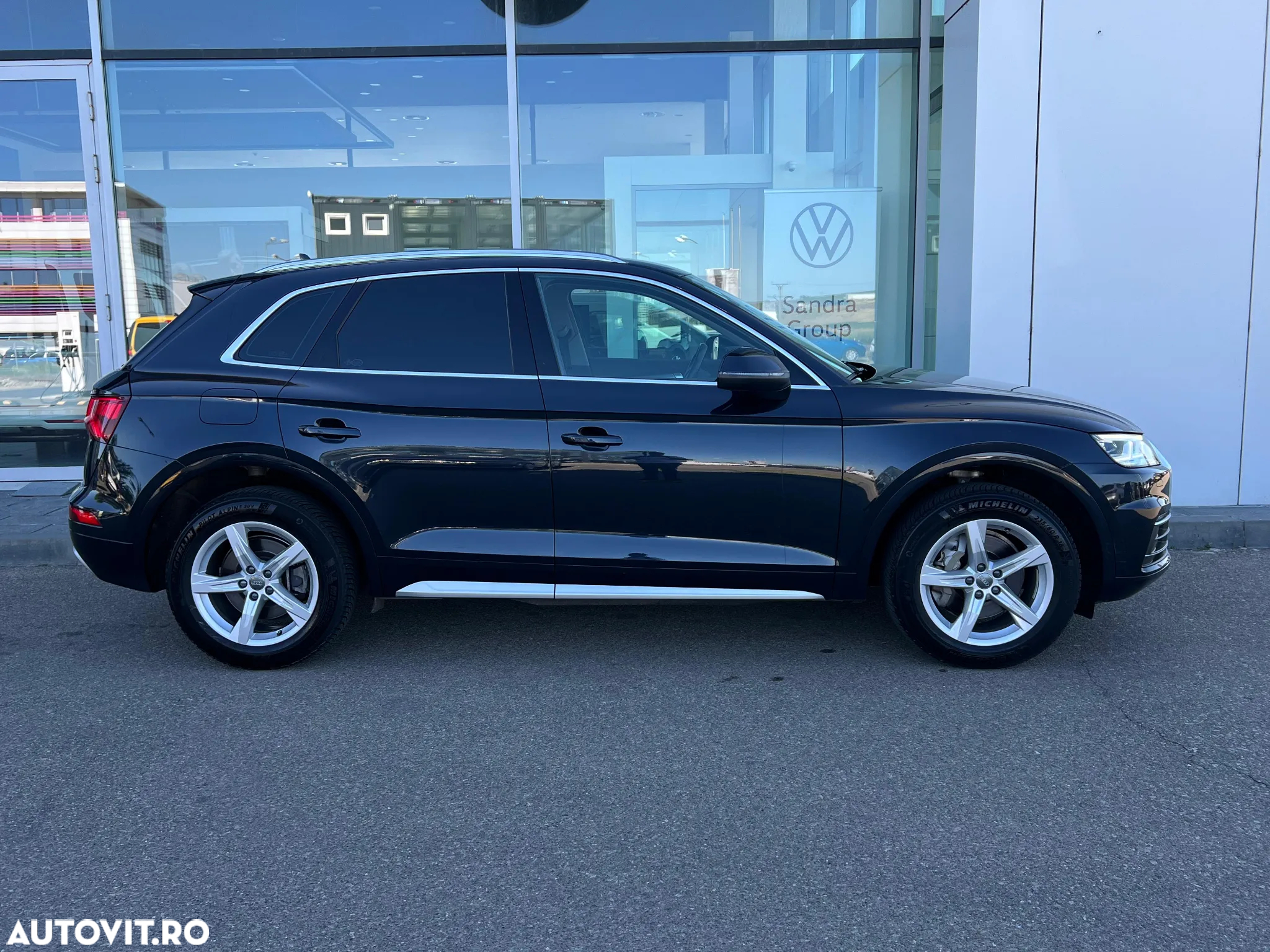 Audi Q5 2.0 40 TDI quattro S tronic Design - 3