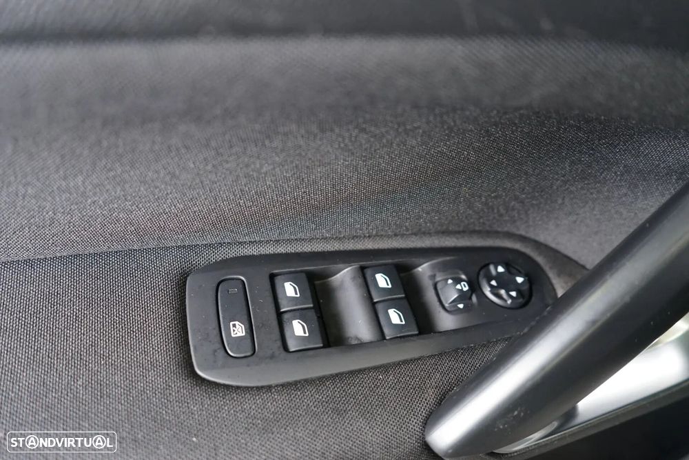 Peugeot 308 SW 1.6 BlueHDi Allure - 19