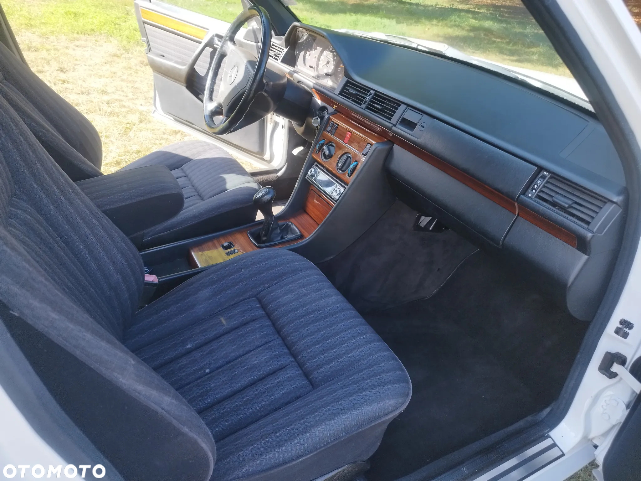 Mercedes-Benz W124 (1984-1993) - 20