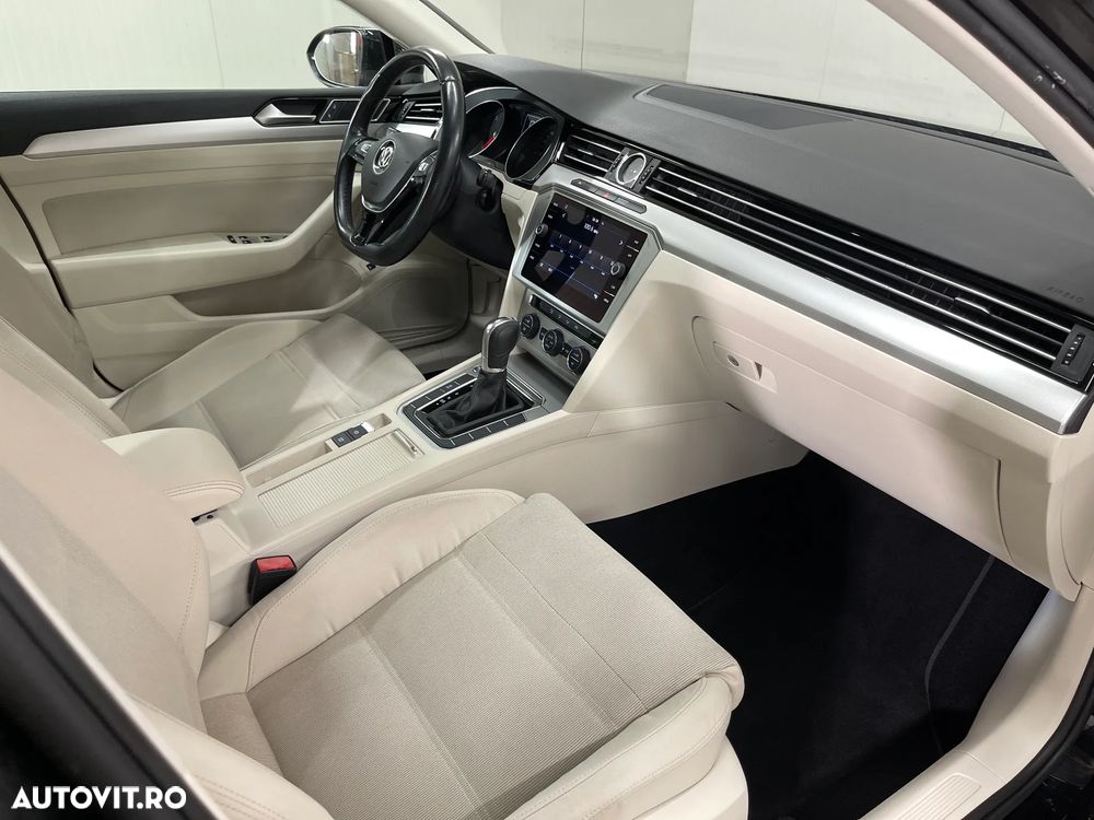 Volkswagen Passat 2.0 TDI SCR DSG Business - 11