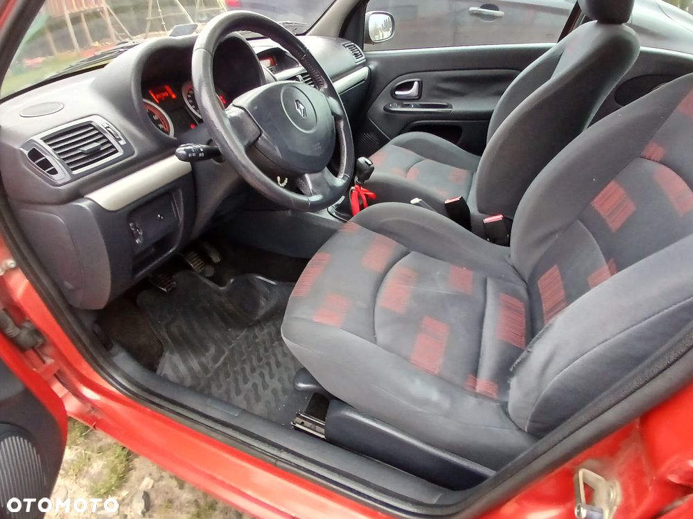 Renault Clio 1.4 Extreme - 8