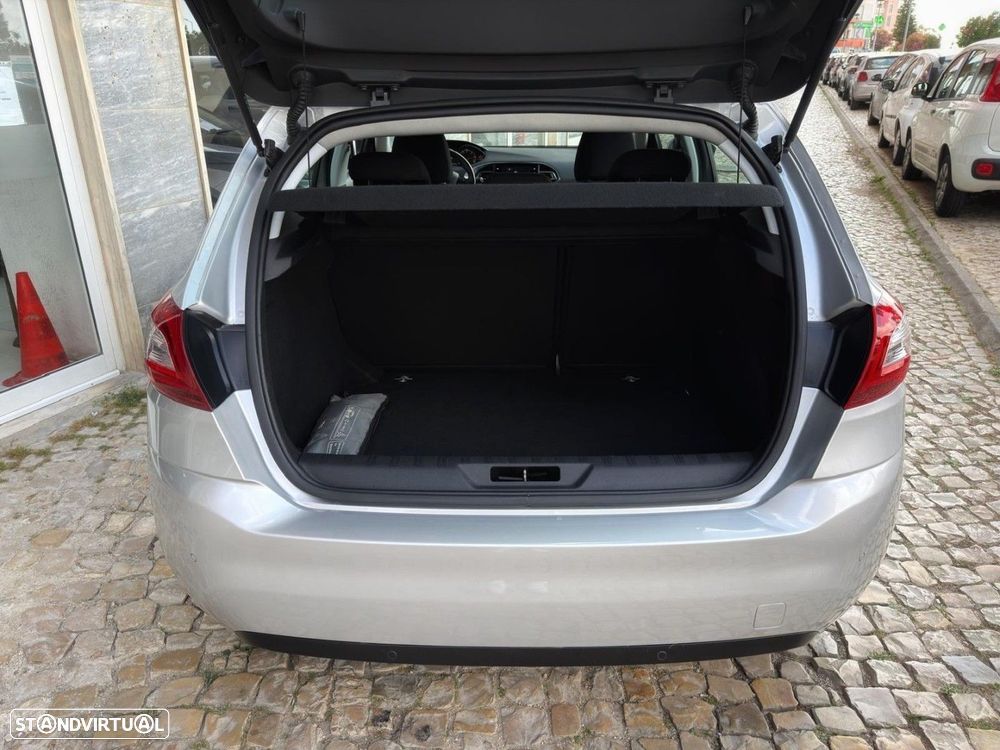 Peugeot 308 1.6 HDi Active - 18