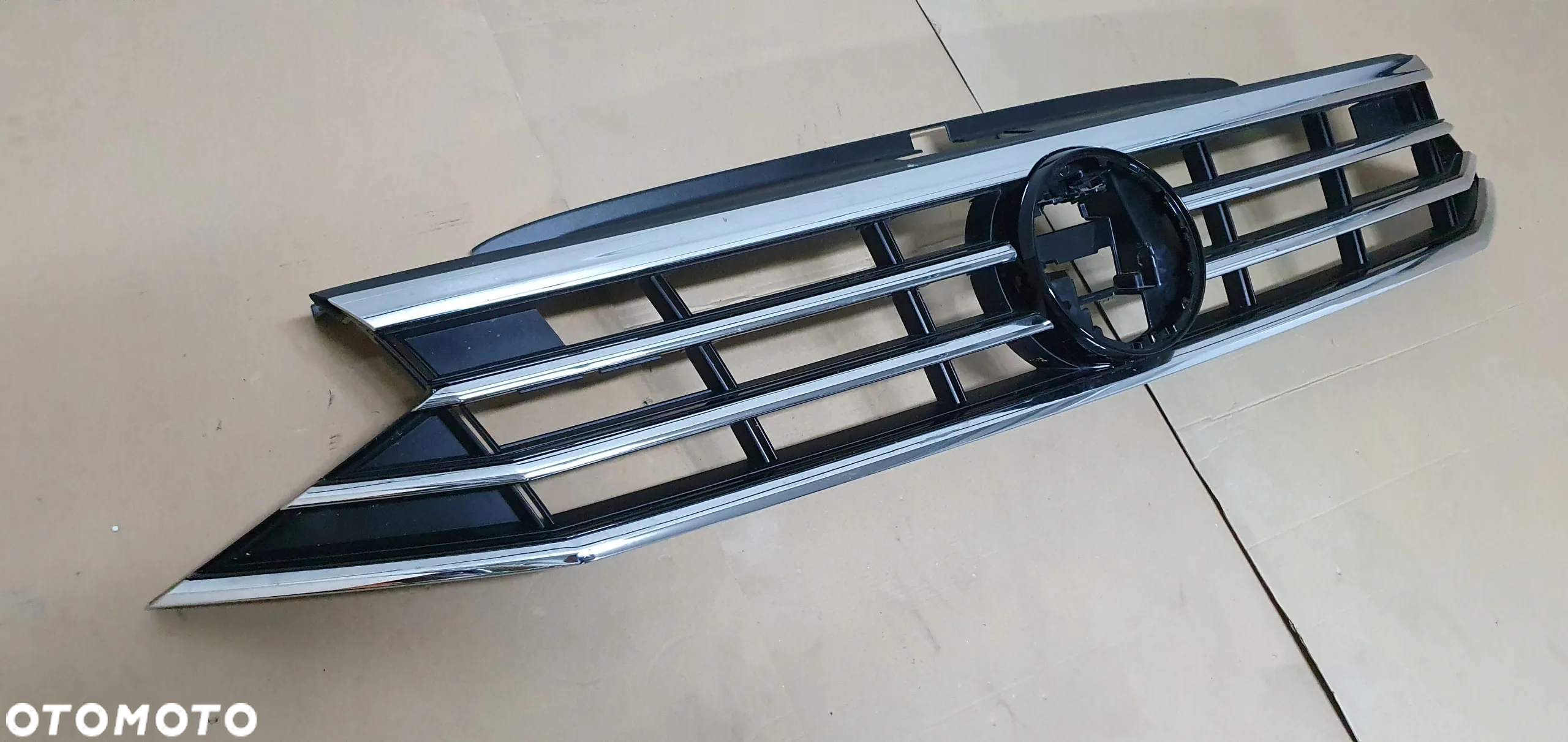 ATRAPA GRILL VW PASSAT B8 LIFT 3G0853651 - 2