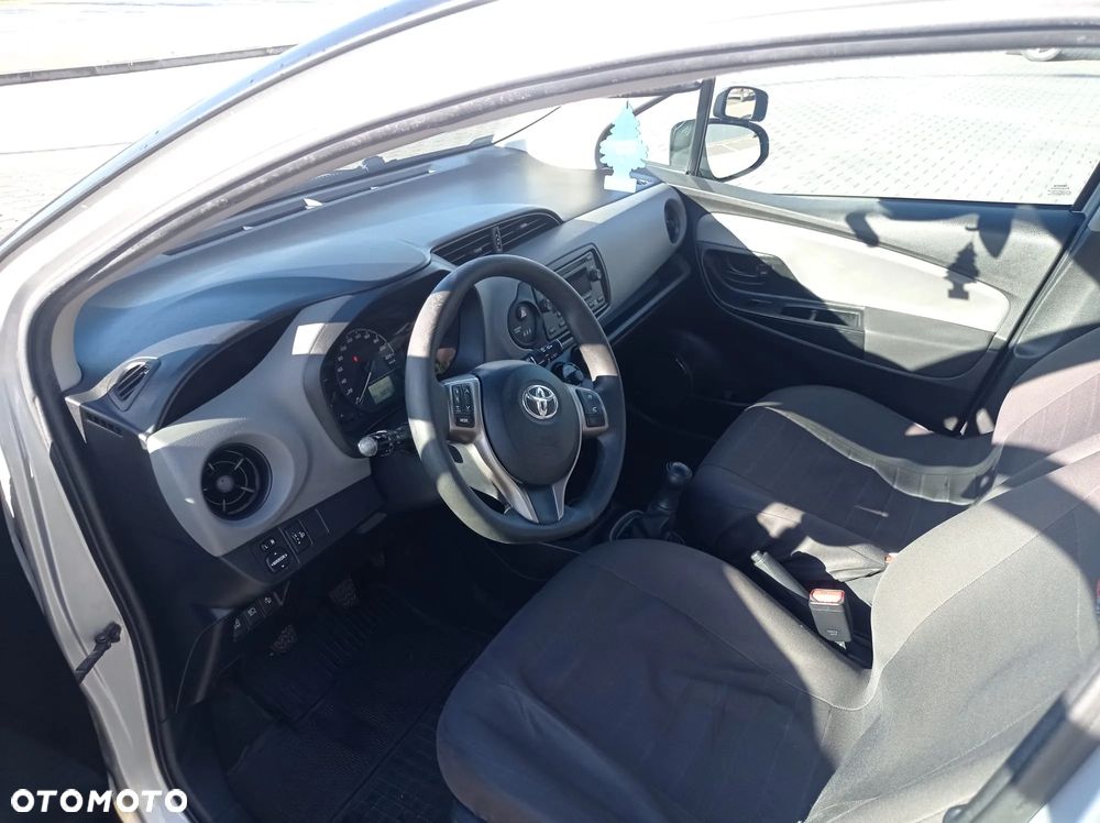 Toyota Yaris 1.0 Active - 11