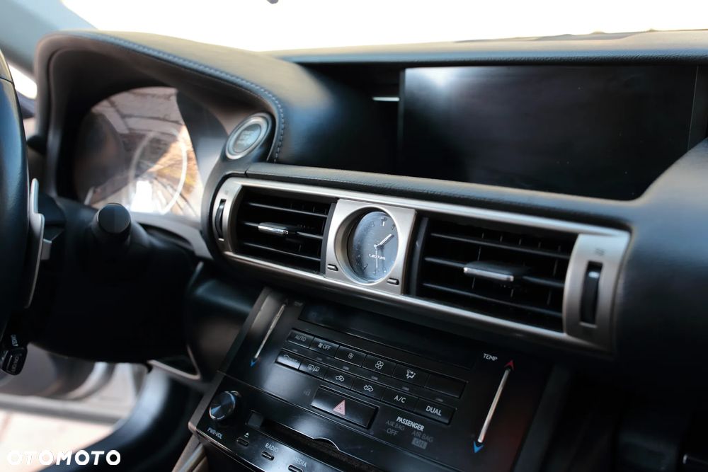 Lexus IS 250 Executive Line - 18