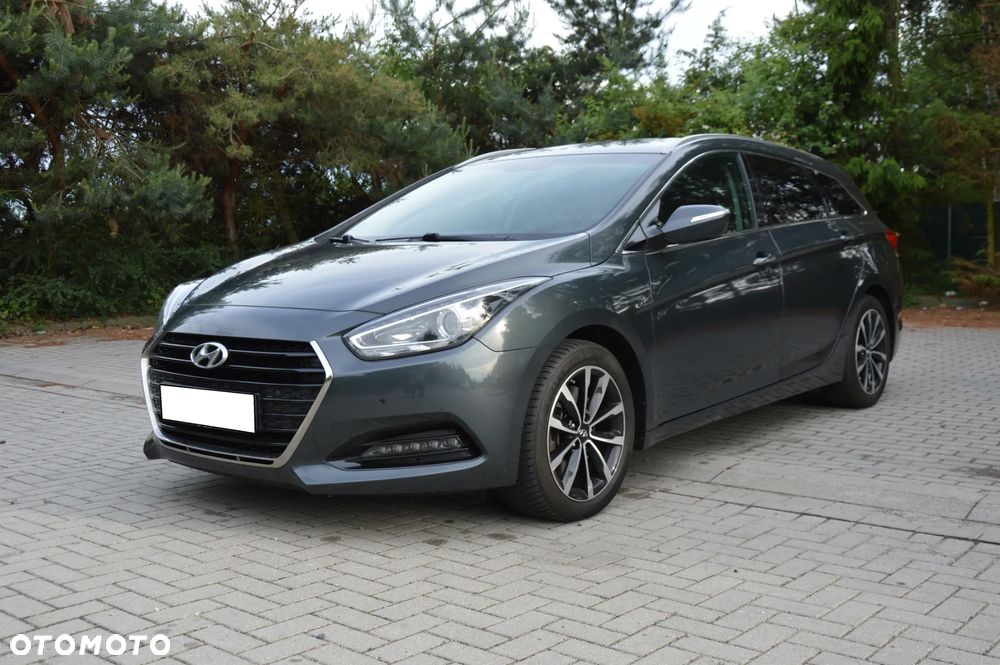 Hyundai i40 Kombi 1.7 CRDi DCT Premium - 4