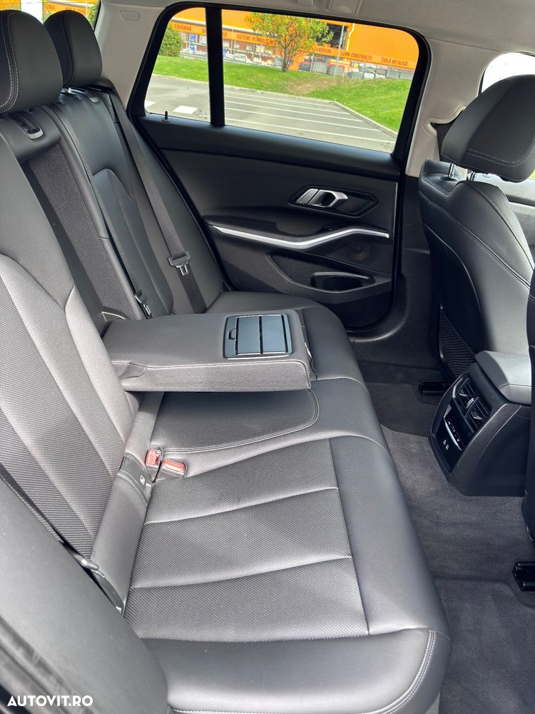 BMW Seria 3 320e Aut. Sport Line - 8