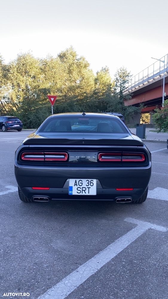 Dodge Challenger Automatik SXT Plus - 3