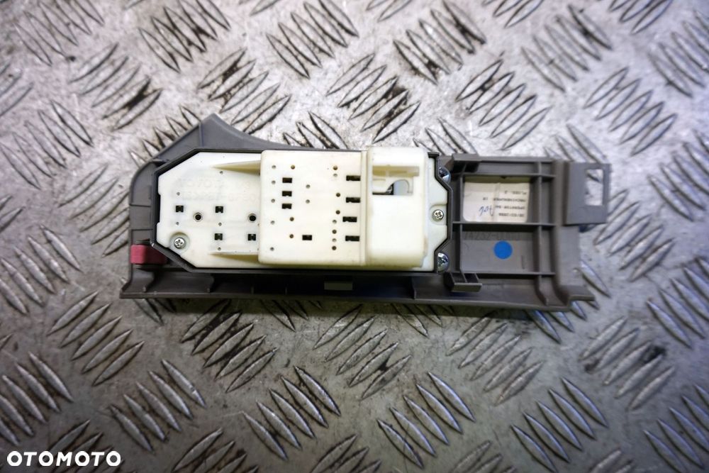 PANEL STEROWANIA SZYB YARIS II  TOYOTA 2005-2009 - 3