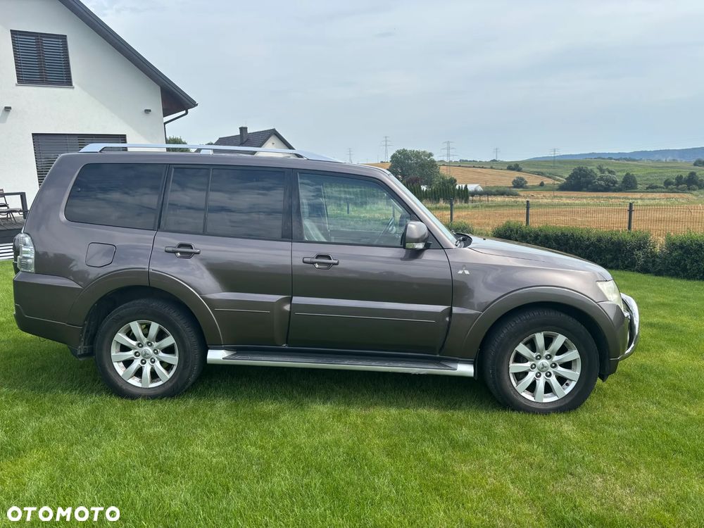 Mitsubishi Pajero 3.2 DID Elegance - 3