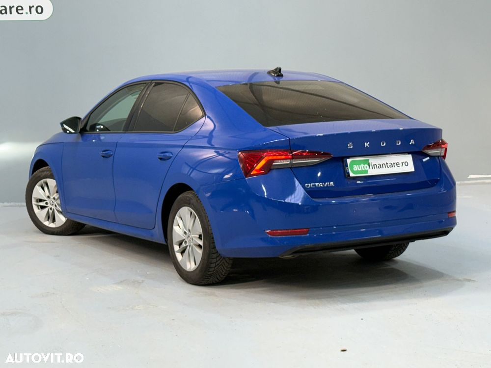 Skoda Octavia 2.0 TDI DSG Style - 7