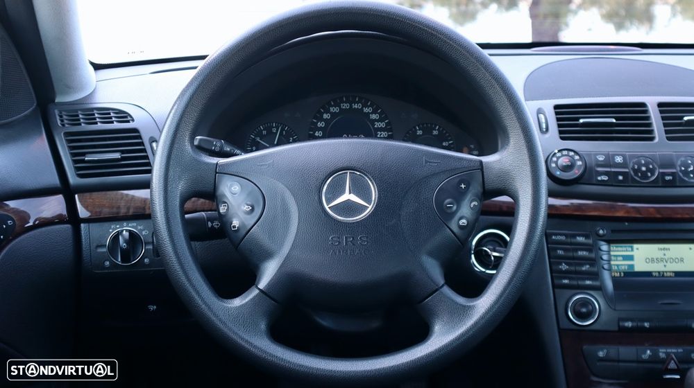 Mercedes-Benz E 200 CDI Auto Classic - 22