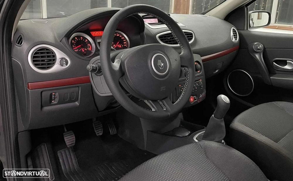 Renault Clio 1.2 16V Rip Curl - 16