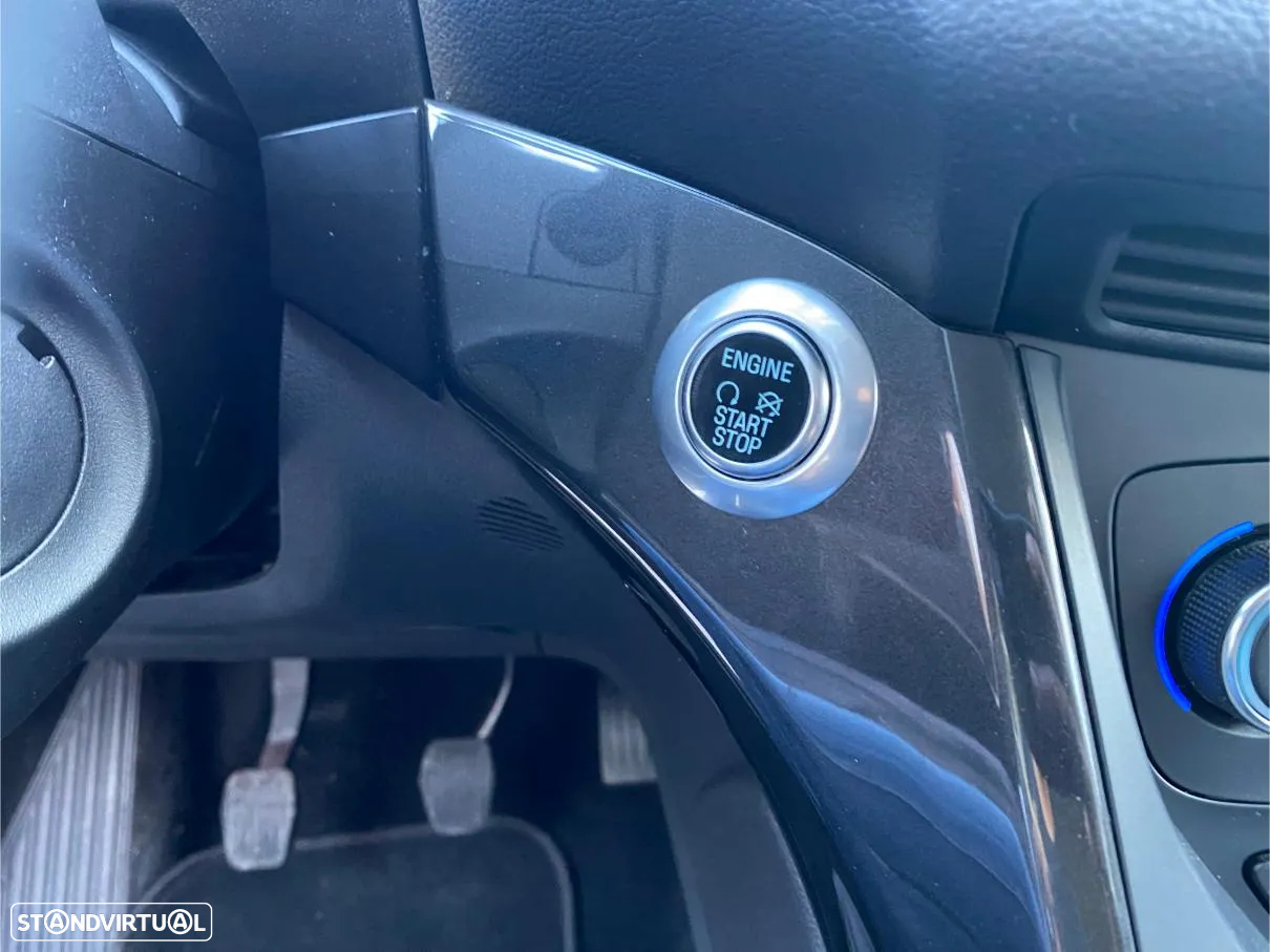 Ford C-Max 1.0 Ecoboost S&S Titanium - 28