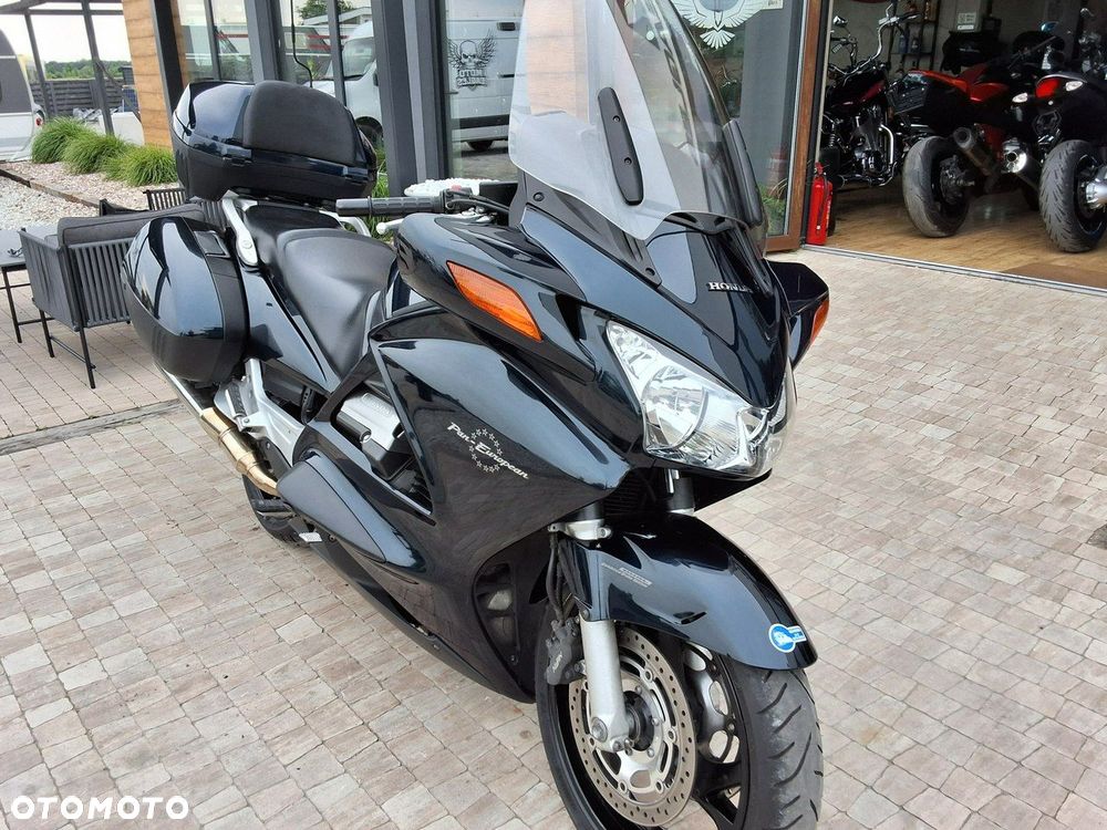 Honda ST - 13
