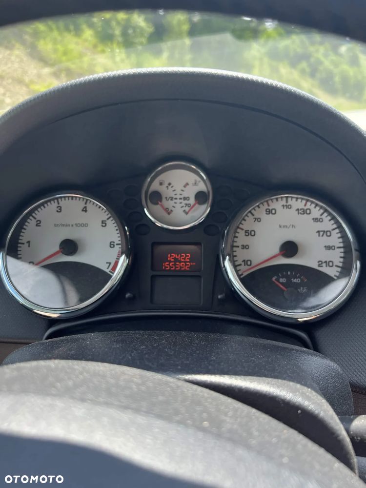 Peugeot 207 1.4 16V Trendy - 10