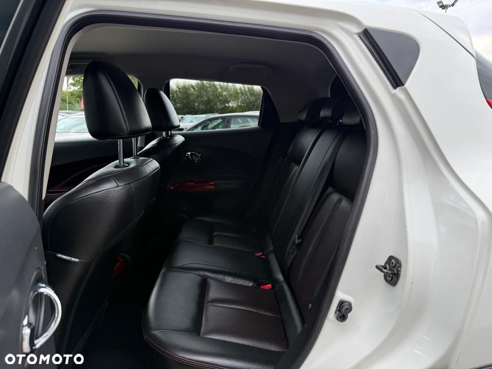 Nissan Juke 1.6 T Tekna - 32