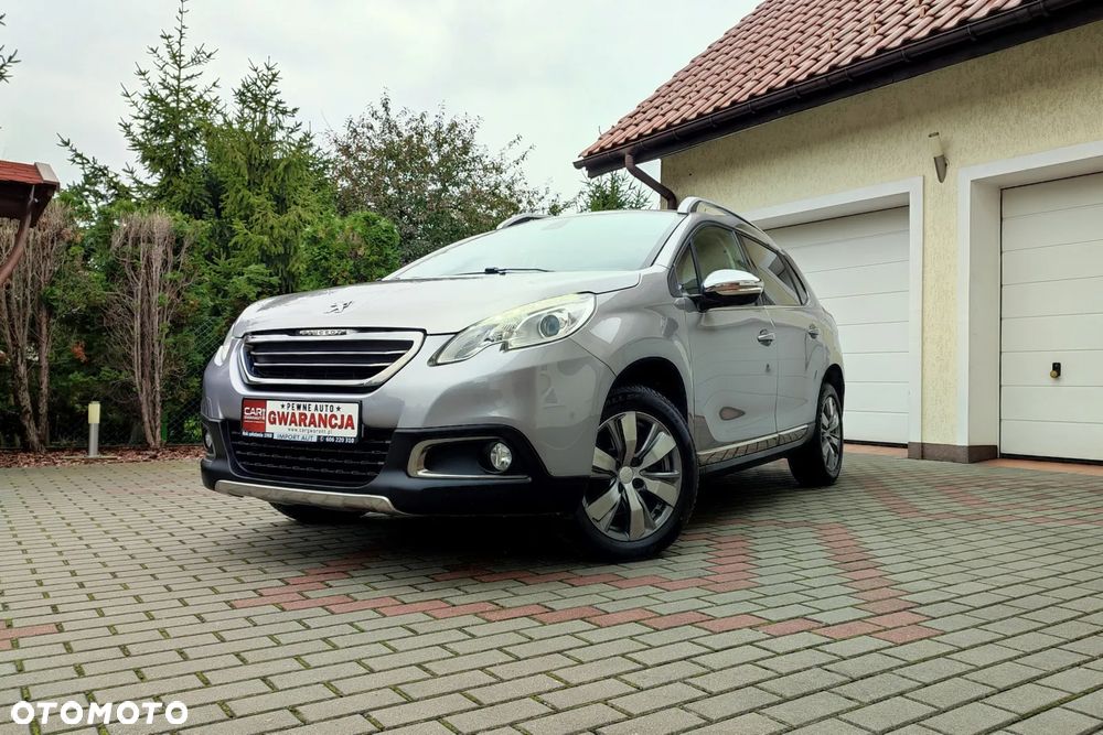 Peugeot 2008 1.2 Pure Tech Allure S&S - 22