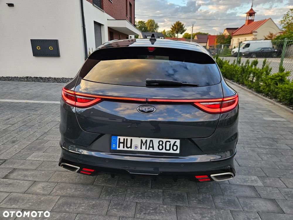 Kia ProCeed - 15