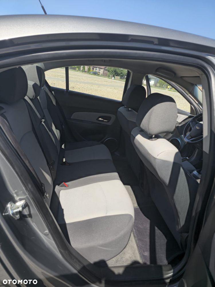 Chevrolet Cruze 2.0 VDCi LS - 10