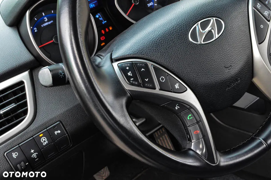 Hyundai i30 1.6 CRDi BlueDrive Comfort - 32