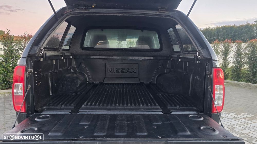 Nissan Navara 2.5 dCi CD SE Comf+C-C. - 27