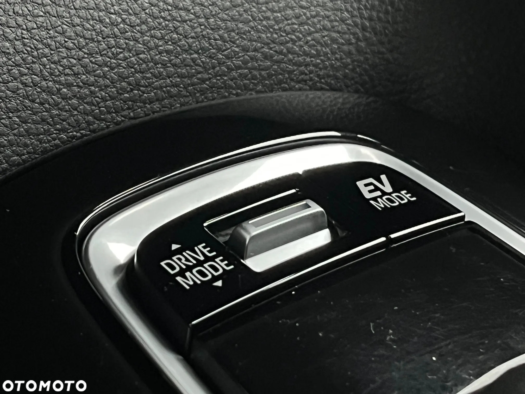 Toyota Corolla 1.8 Hybrid Comfort - 30