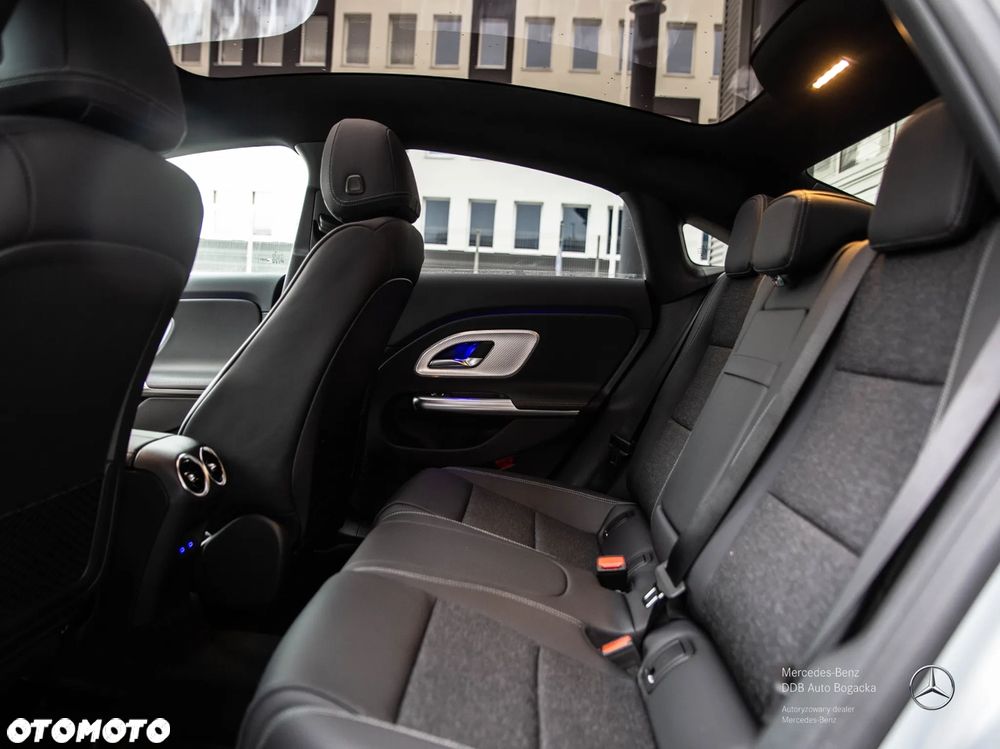 Mercedes-Benz CLA 200 mHEV 8G-DCT - 10