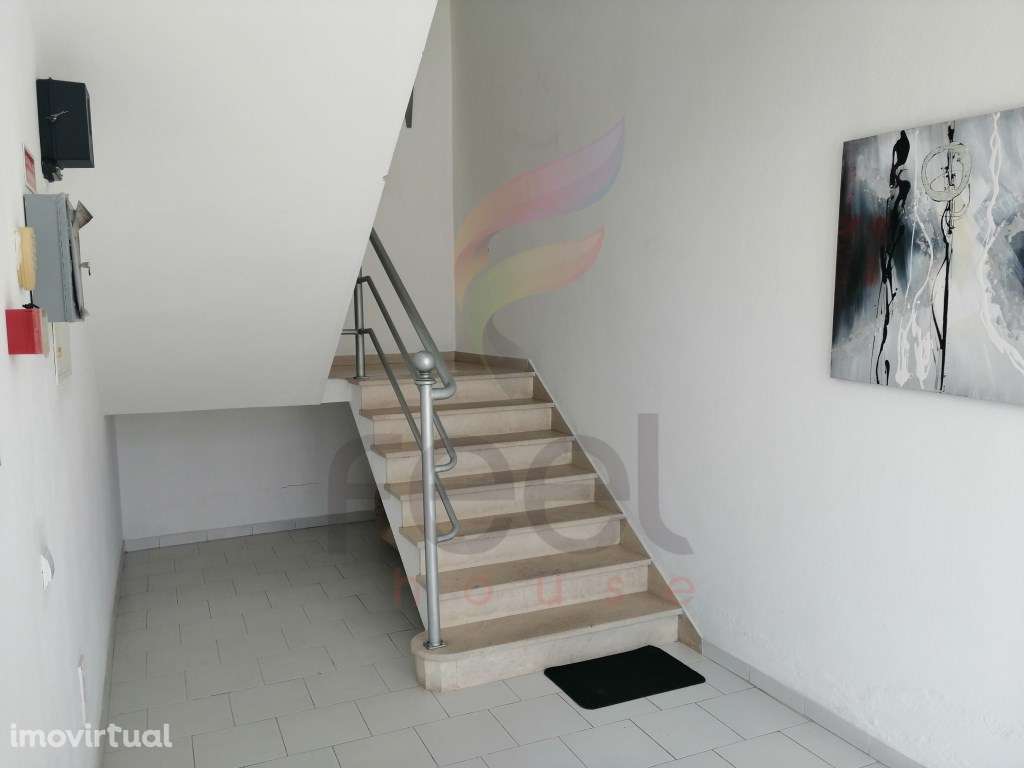 Pavilhão Zona Industrial de Almeirim - Grande imagem: 2/33